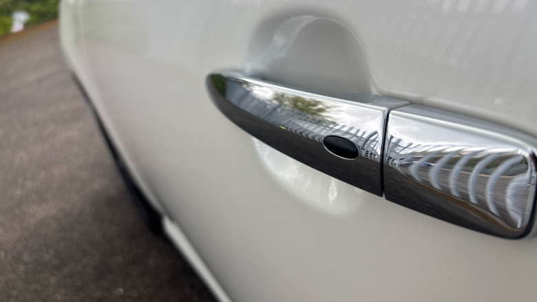 Nissan LEAF 110kW N-Connecta 39kWh 5dr Auto Electric Hatchback